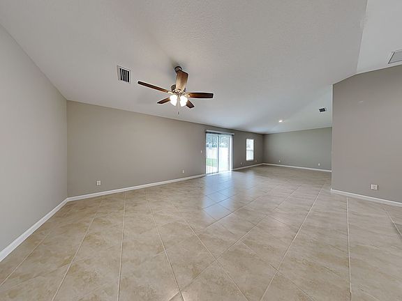 3rd image of 1910 SW Dreyfuss Blvd