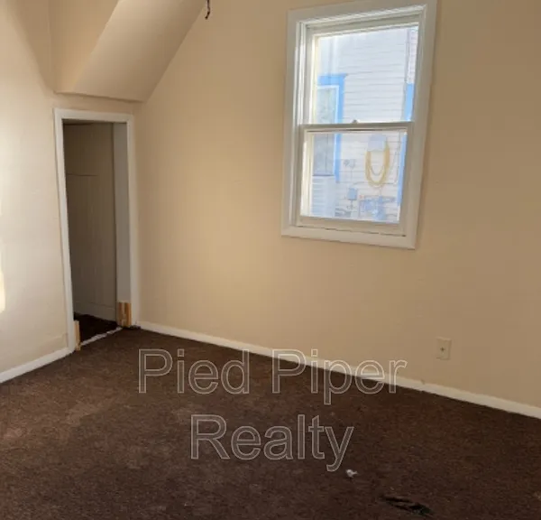 601 N Winnebago Ave — Photo 3