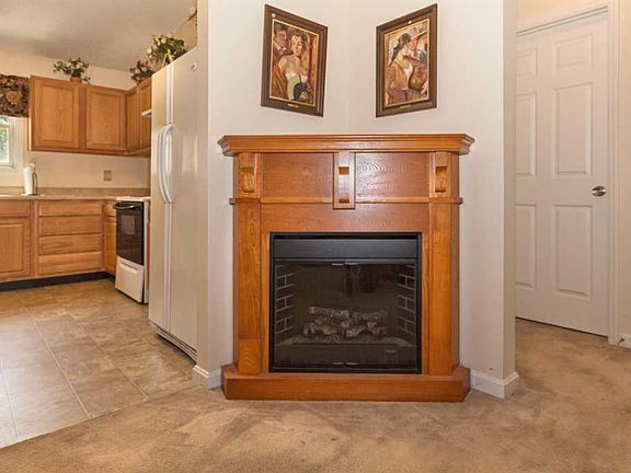 4th image of 8713 Russet Dr