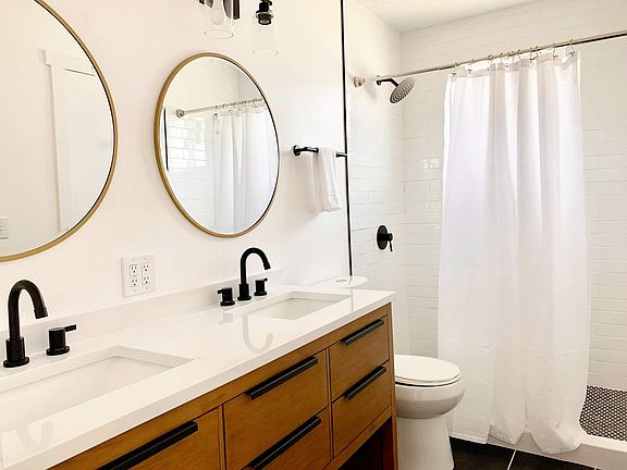 5th image of 5586 S Crown Cir