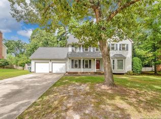 2004 Penrose Dr, Fayetteville, NC 28304