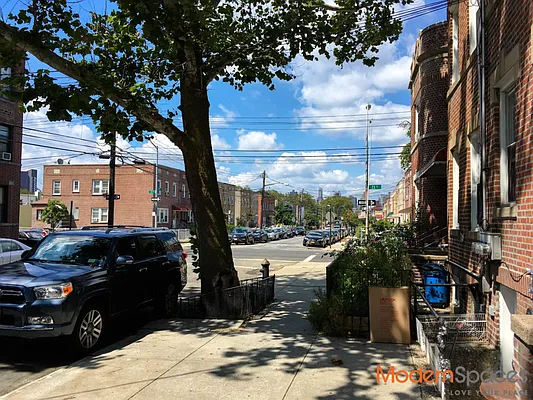 Rented by Modern Spaces | media 9