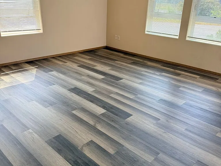 1313 Bonneville Ave — Photo 2