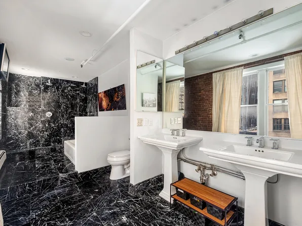 12 West 29th Street image 10 of 12