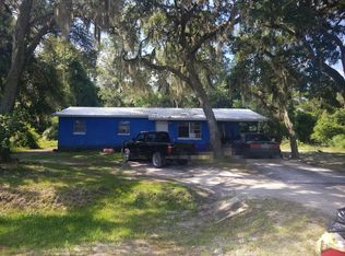 126 Woods Rd, San Mateo, FL 32187