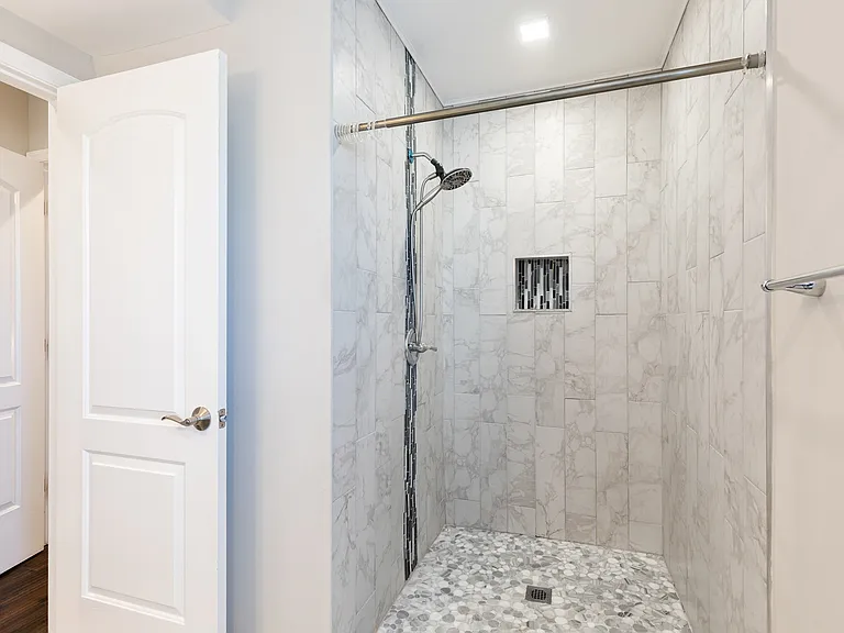 734 S Robinson St — Photo 25