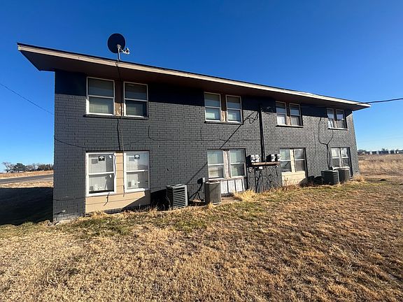 2nd image of 100 Pecos Pl