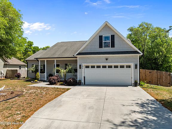 3rd image of 106 Wild Oak Drive