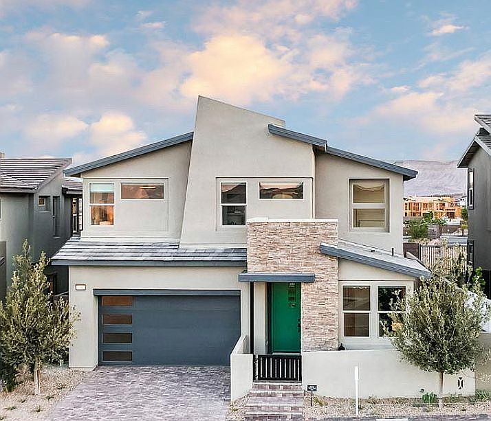 2nd image of 755 Keys View Avenue