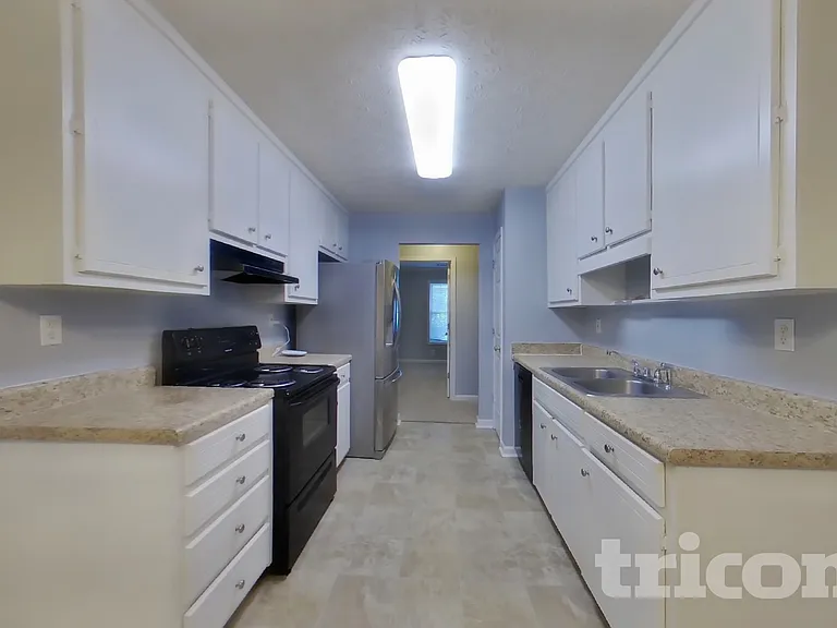 137 Poplar Way — Photo 4