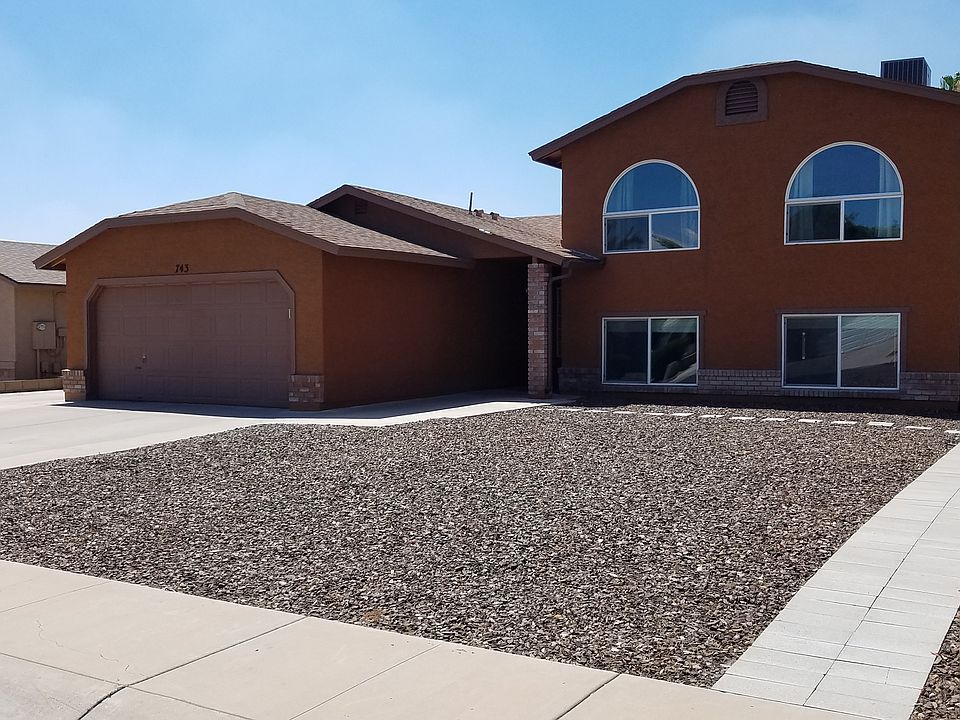 1st image of 743 E Palomino Dr
