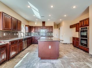 34489 N Vidlak Dr, San Tan Valley, AZ 85143