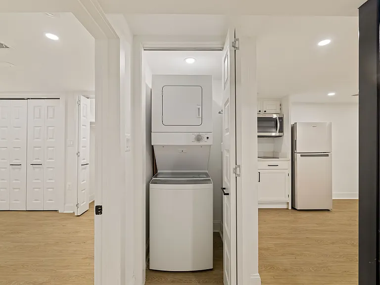 205 Webster St NW #B — Photo 10