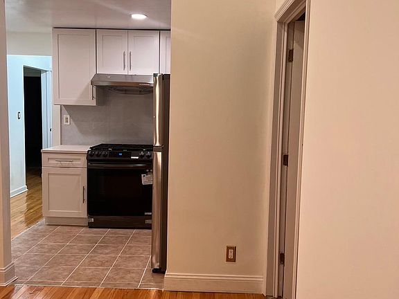 2nd image of 23 Weed Ave Floor 2