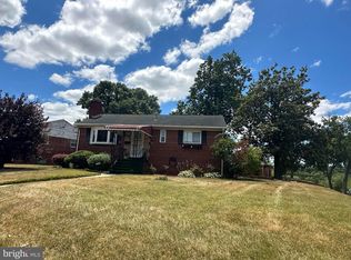 6801 Farragut St, Hyattsville, MD 20784