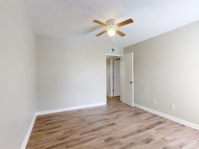 1803 Potomac Pl #B — Photo 11