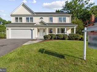 13727 Springstone Dr, Clifton, VA 20124