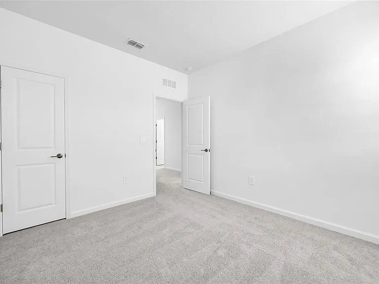 5577 Fiona Ln — Photo 29