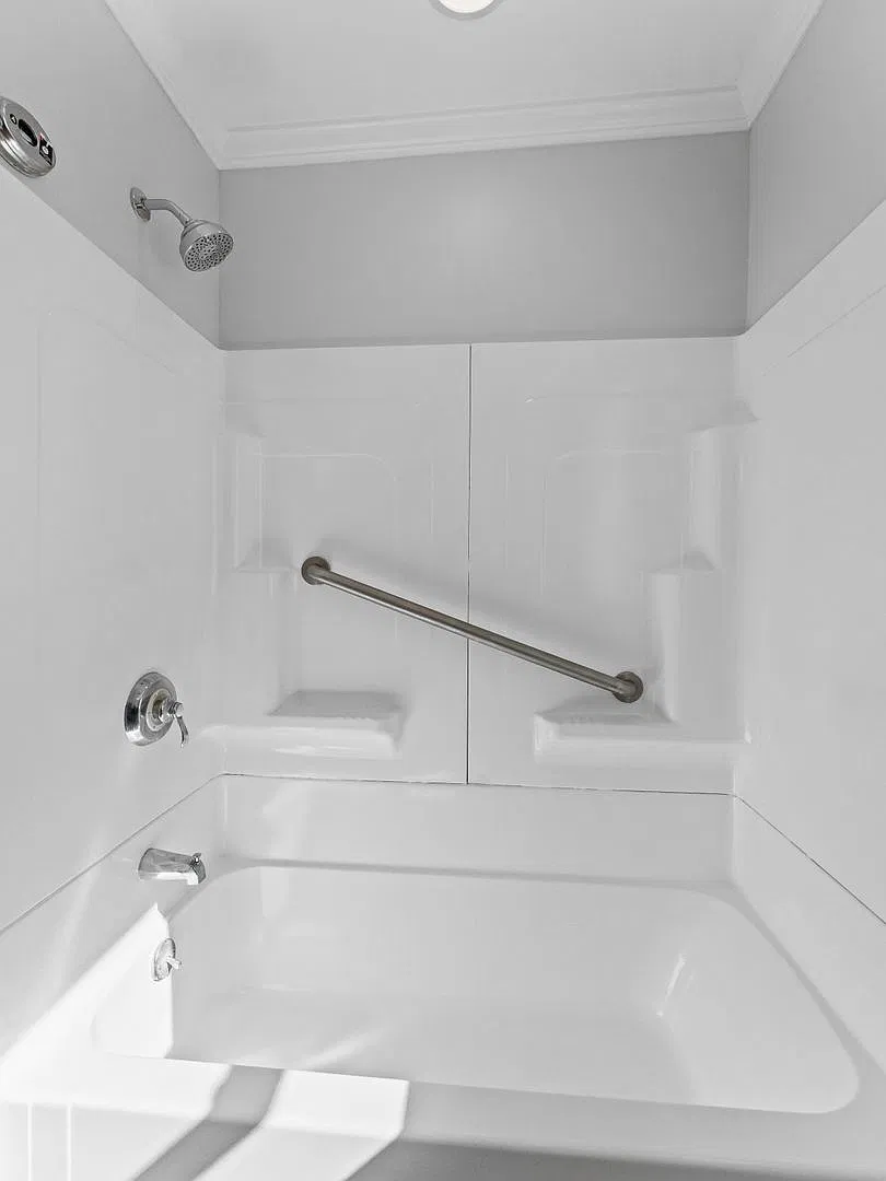 Charming 3-Bedroom Ranch Home with New Flooring, Fresh Paint & Central Air! — Photo 4