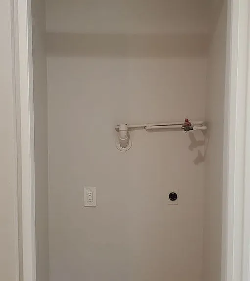 109 N Merrimac Dr — Photo 13