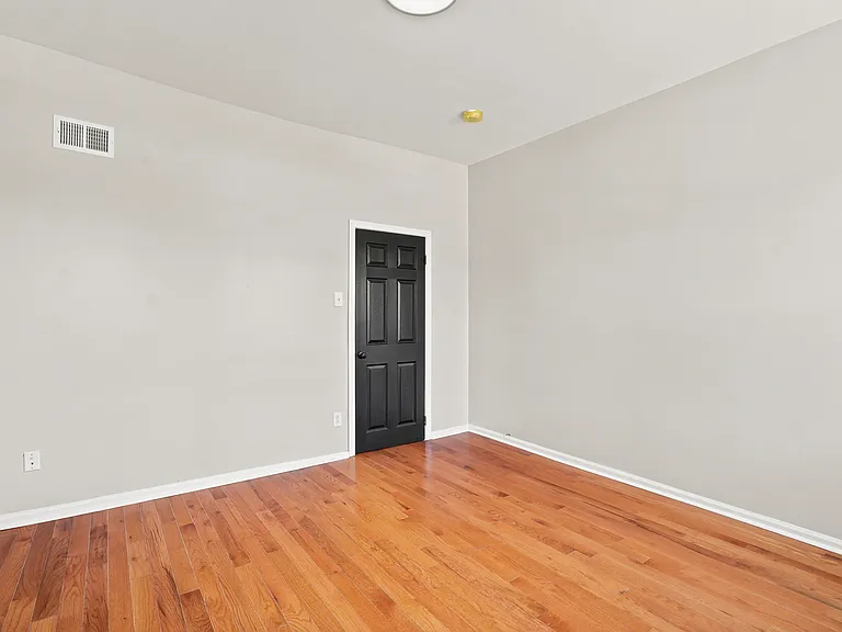 4271 Leidy Ave — Photo 24