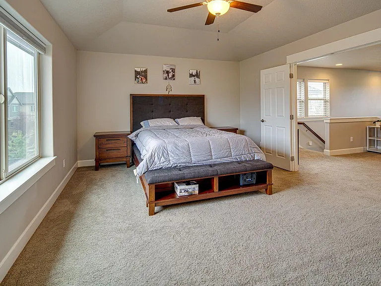 3012 NE Flagstone Ave — Photo 14