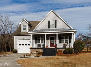 224 Pecan Grove Ct, New Bern, NC 28562