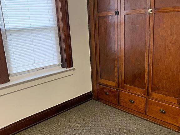 5th image of 1501 Morgantown Ave APT 21