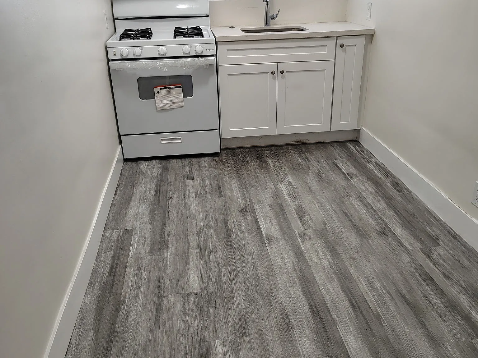 5717 Lexington Ave — Photo 1