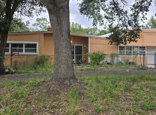 202 Azalea Cir, Palatka, FL 32177