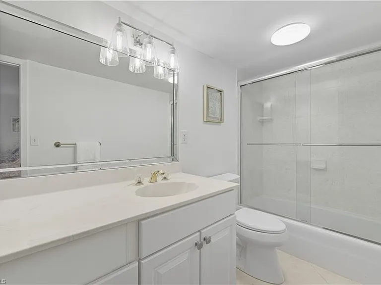 3443 Gulf Shore Blvd N #503 — Photo 19