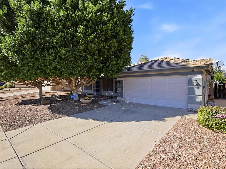 15276 W Watson Ln — Photo 34