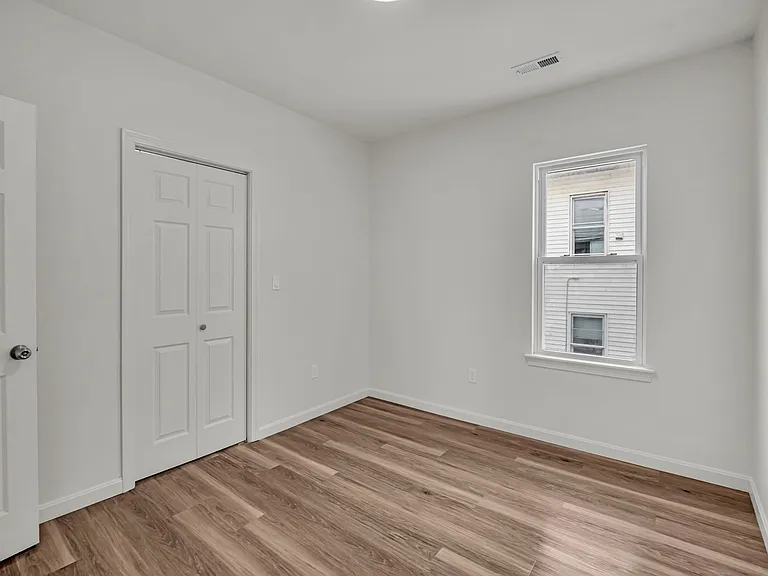 12 Alpine St #3 — Photo 19