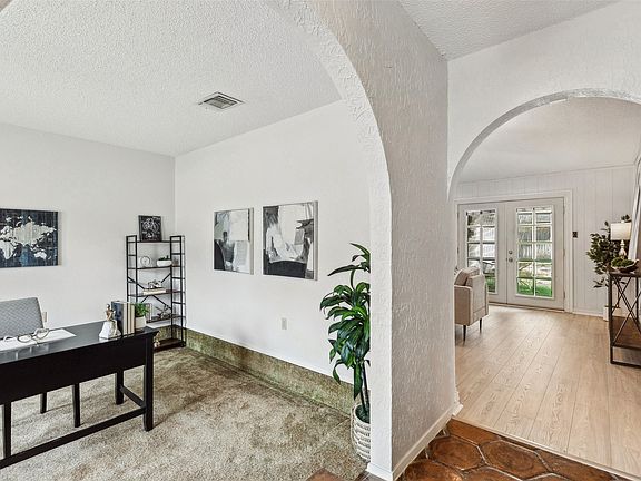 5th image of 3605 Spring Valley Dr