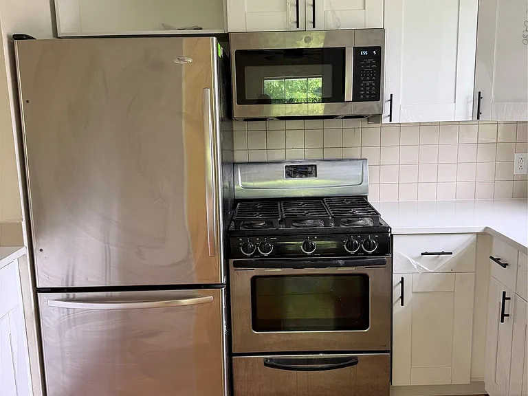 2 Lexington Hl #10 — Photo 9