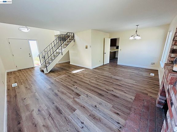 5th image of 3146 14th St