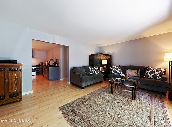3rd image of 27 S Waiola Ave APT 101