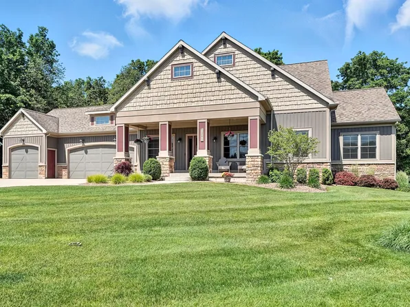 12273 Krystal Ct NW, Grand Rapids, MI 49534