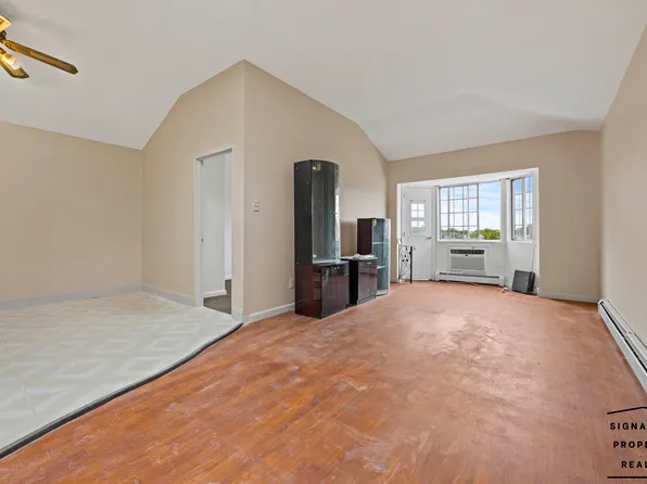 1105 East 72nd Street image 22 of 27