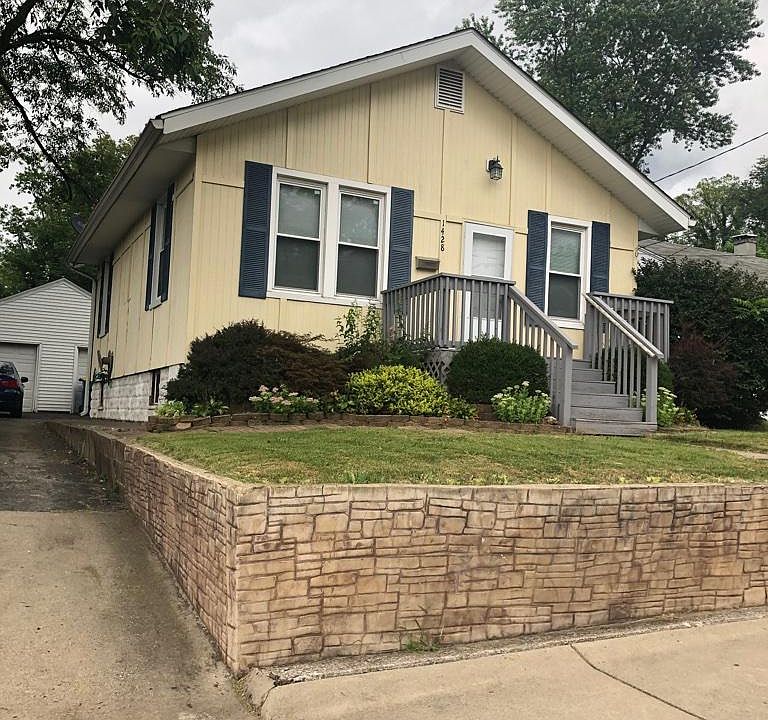 1st image of 1428 Eberhart Ave