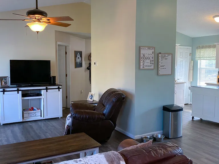 205 Millwheel Ct — Photo 6