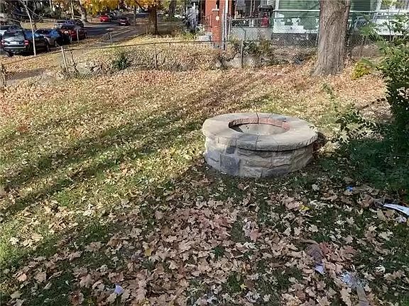 3rd image of 5600 Scarritt Ave