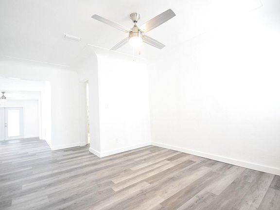 5th image of 5220 Dartmouth Ave N