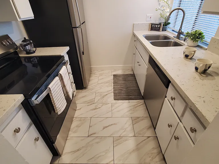 142 S Esplanade St #208 — Photo 5