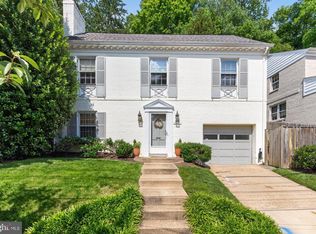 5721 Macarthur Blvd NW, Washington, DC 20016