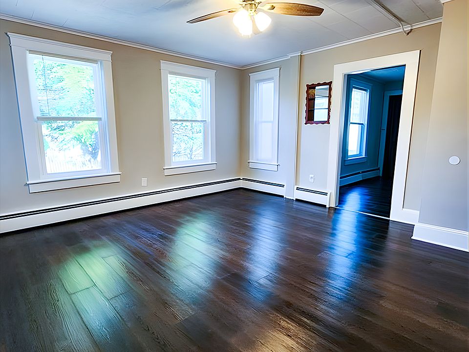 1st image of 80 Ramies Ln APT 1