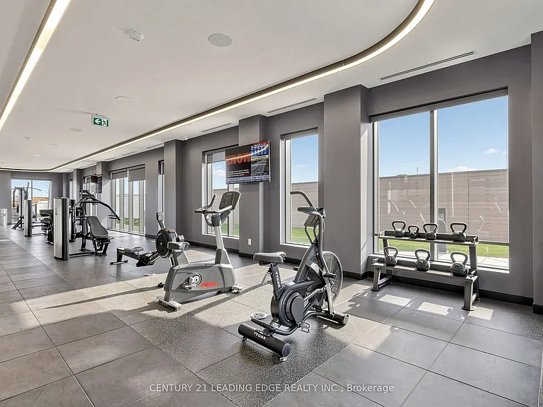 2550 Simcoe St N #409 — Photo 33
