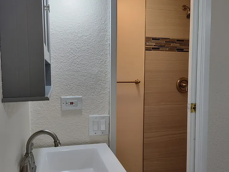 3 Pine St #3 — Photo 6