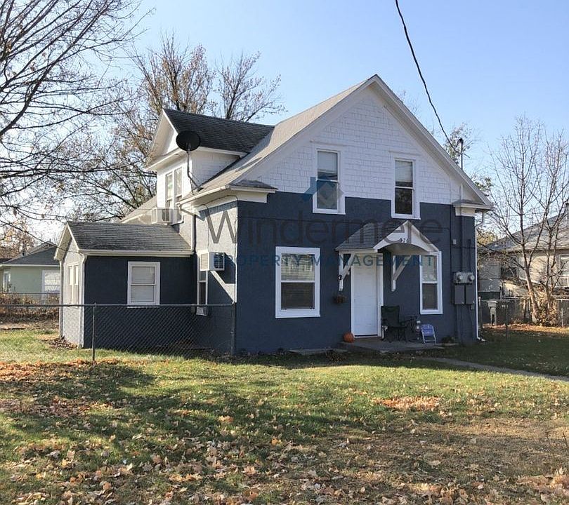 1st image of 326 SE 4th St #B