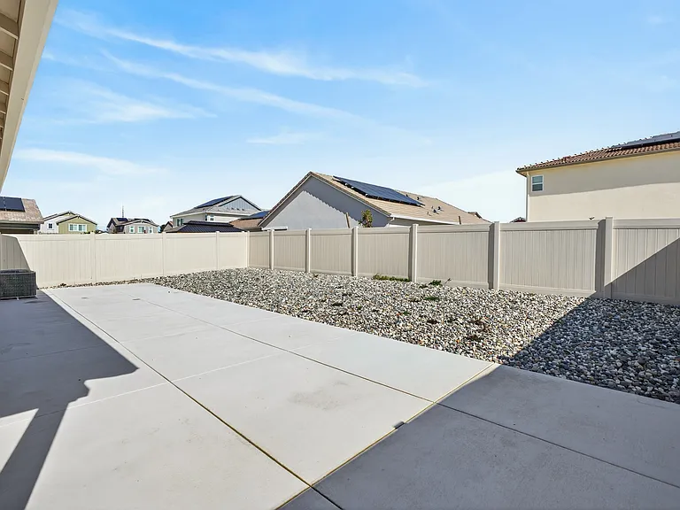 8825 Stratham Way — Photo 28